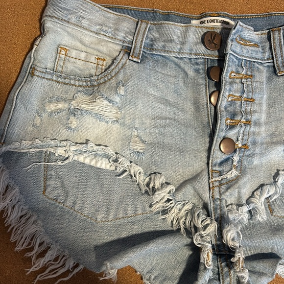One Teaspoon Rollers Low Waist Long Rise Extreme Curve Raw Hem Jean Shorts 26 - Picture 2 of 14